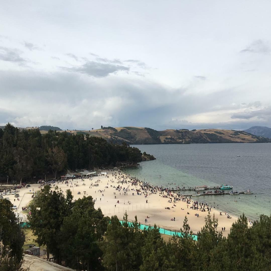 El Arca De Noah Bed & Breakfast Tota Bagian luar foto