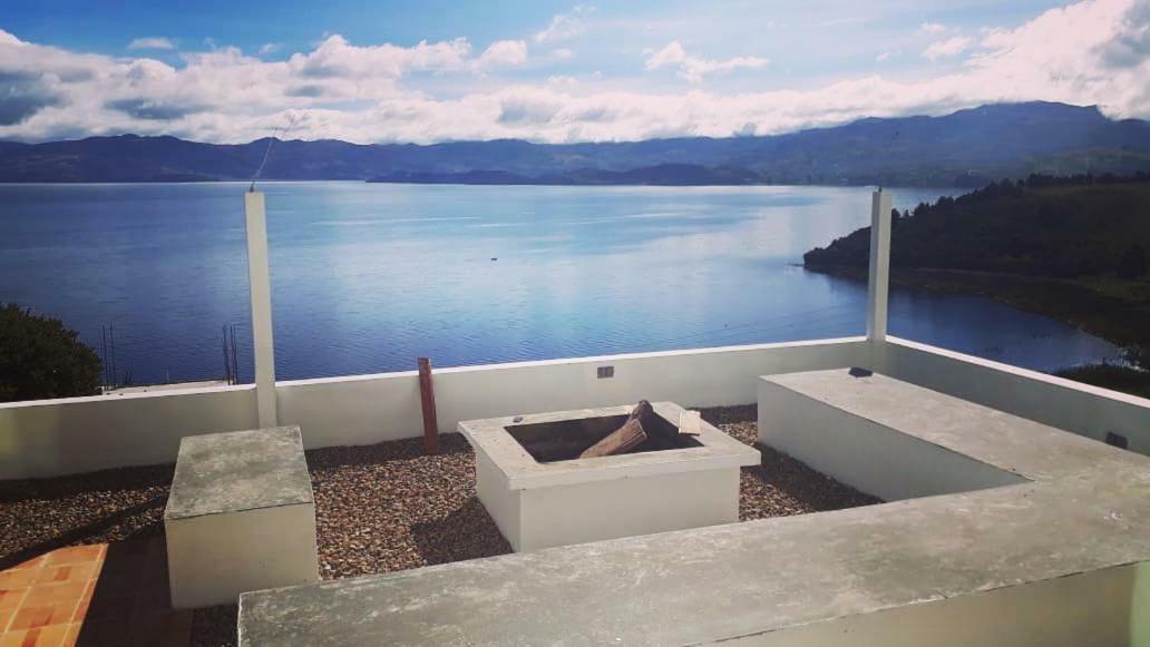 El Arca De Noah Bed & Breakfast Tota Bagian luar foto